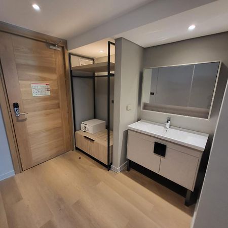 Infinity Tower Suites Makati City Zewnętrze zdjęcie