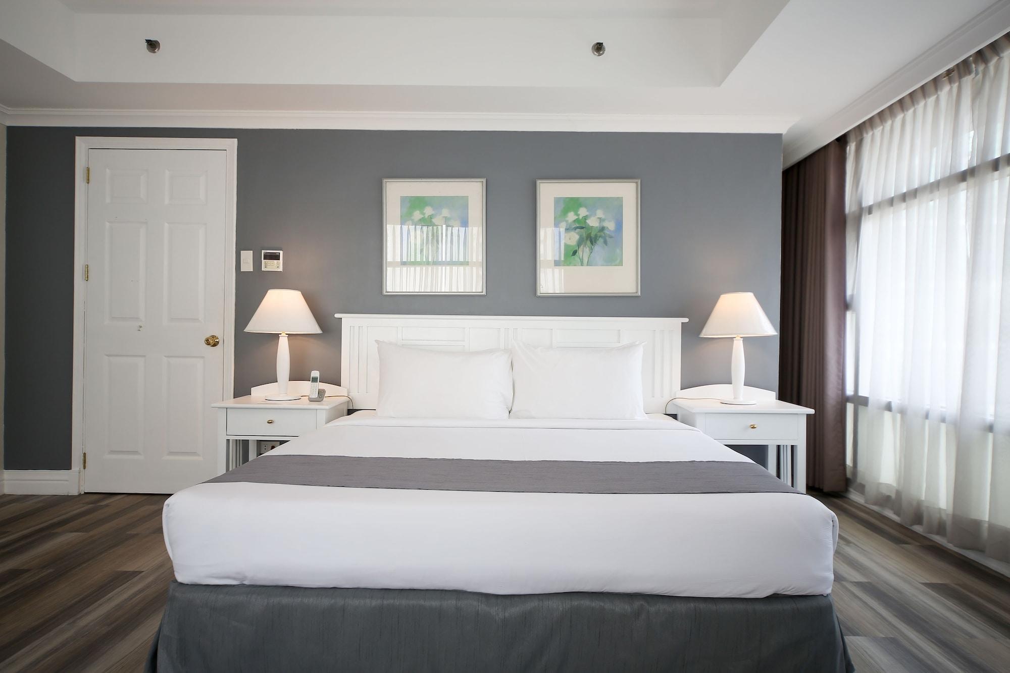 Infinity Tower Suites Makati City Zewnętrze zdjęcie