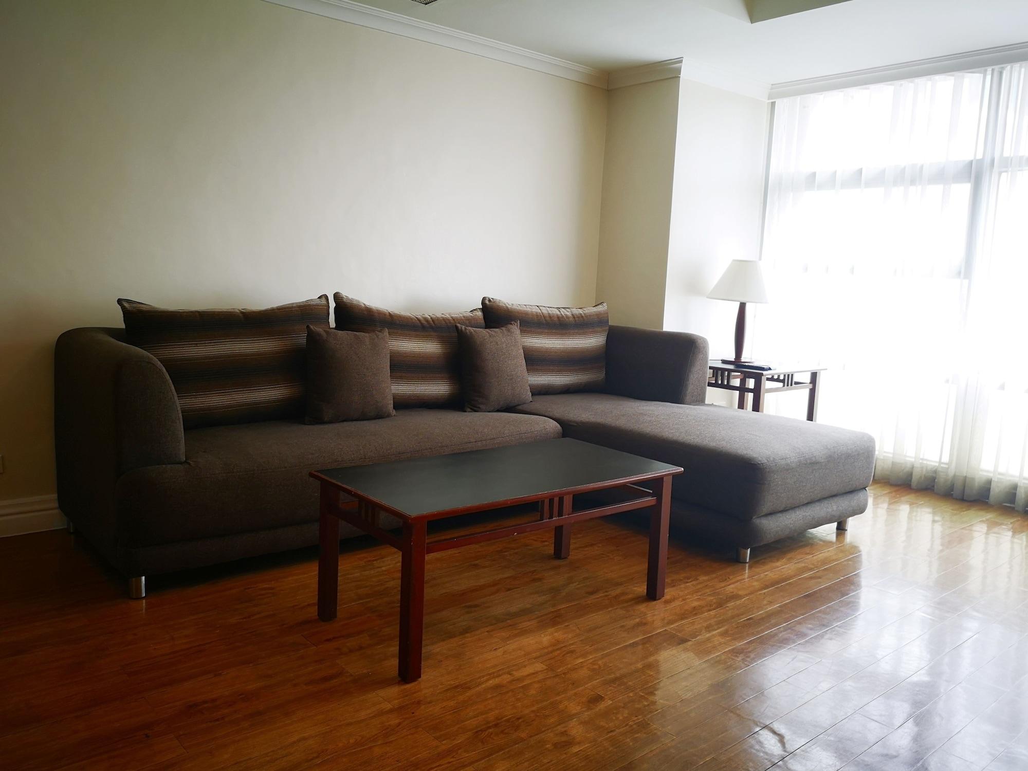 Infinity Tower Suites Makati City Zewnętrze zdjęcie