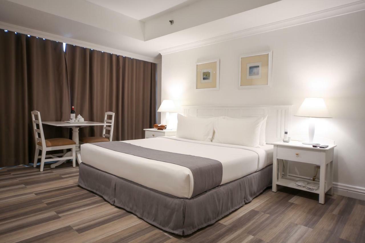 Infinity Tower Suites Makati City Zewnętrze zdjęcie