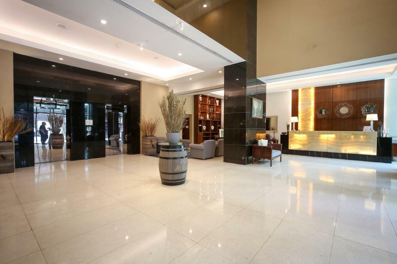 Infinity Tower Suites Makati City Zewnętrze zdjęcie