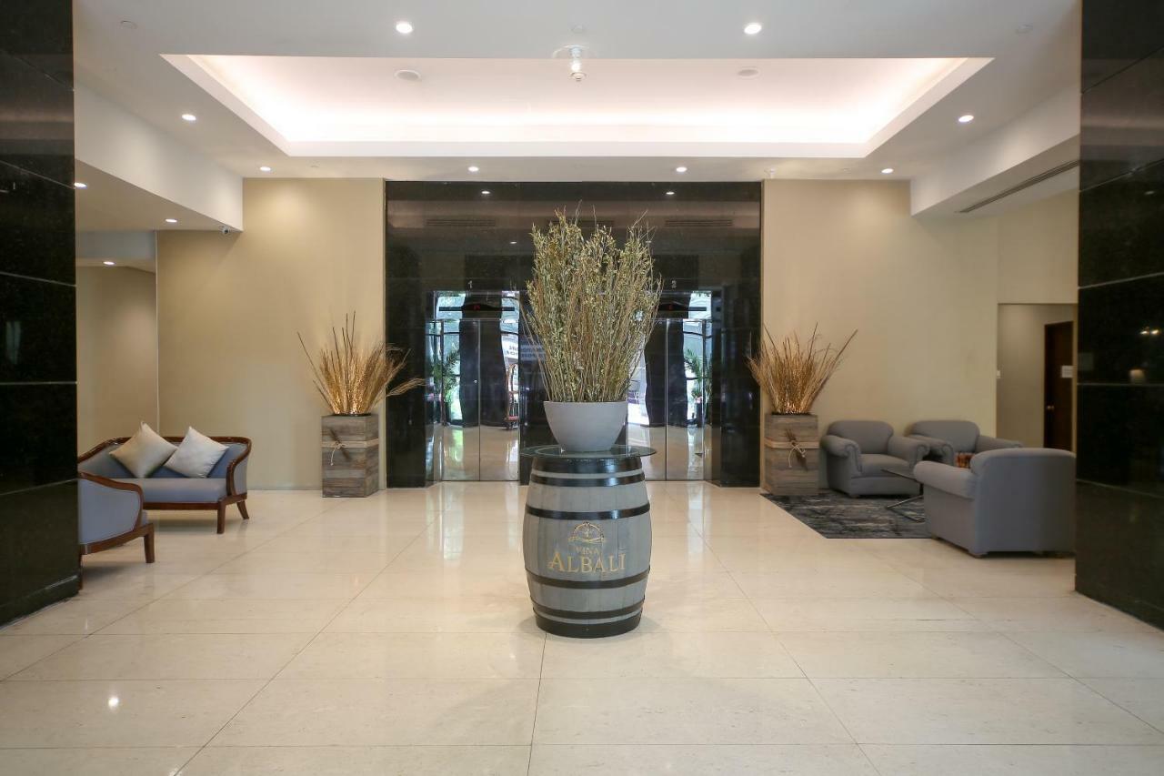 Infinity Tower Suites Makati City Zewnętrze zdjęcie