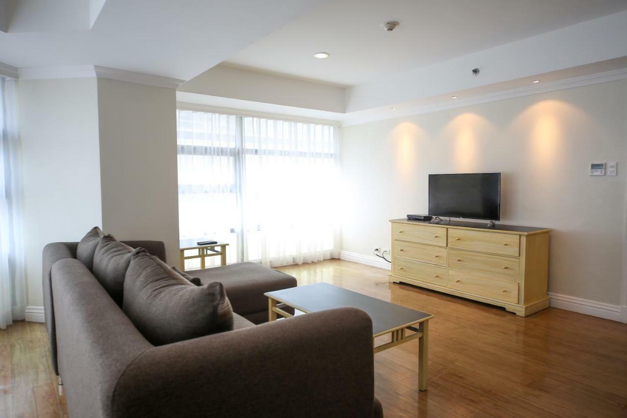 Infinity Tower Suites Makati City Zewnętrze zdjęcie